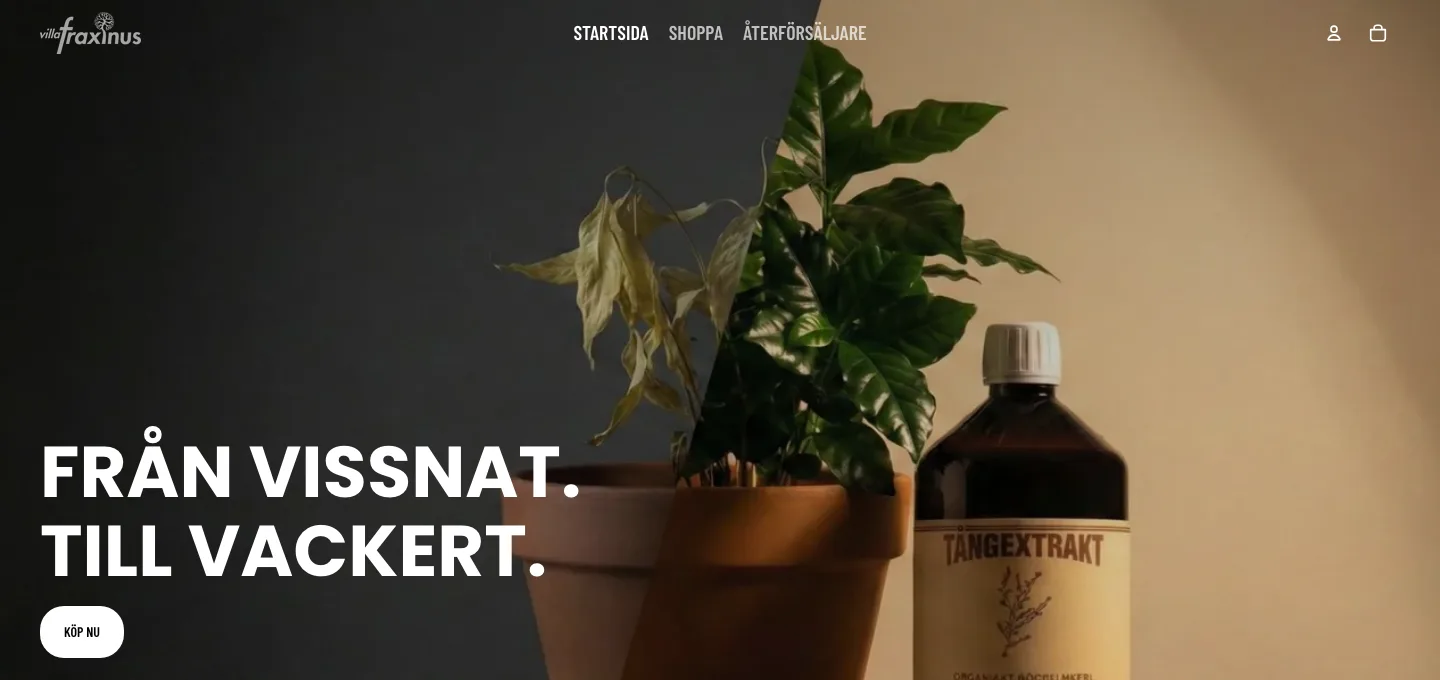 Startsidan för Villafraxinus e-handel med budskapet Från vissnat till vackert och en flaska Tångextrakt bredvid en krukväxt.