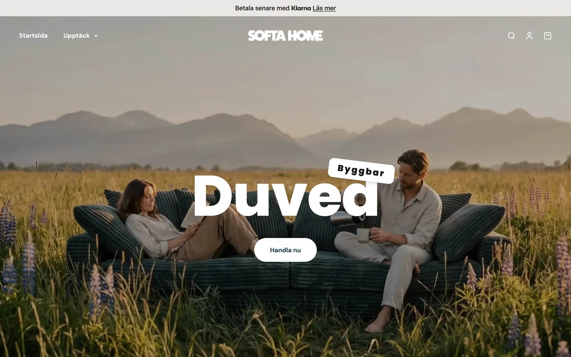 Startsidan för Softa Homes möbelbutik i Shopify med hero-bild på en soffa och rubriken Klarar både förlängning och straffar.