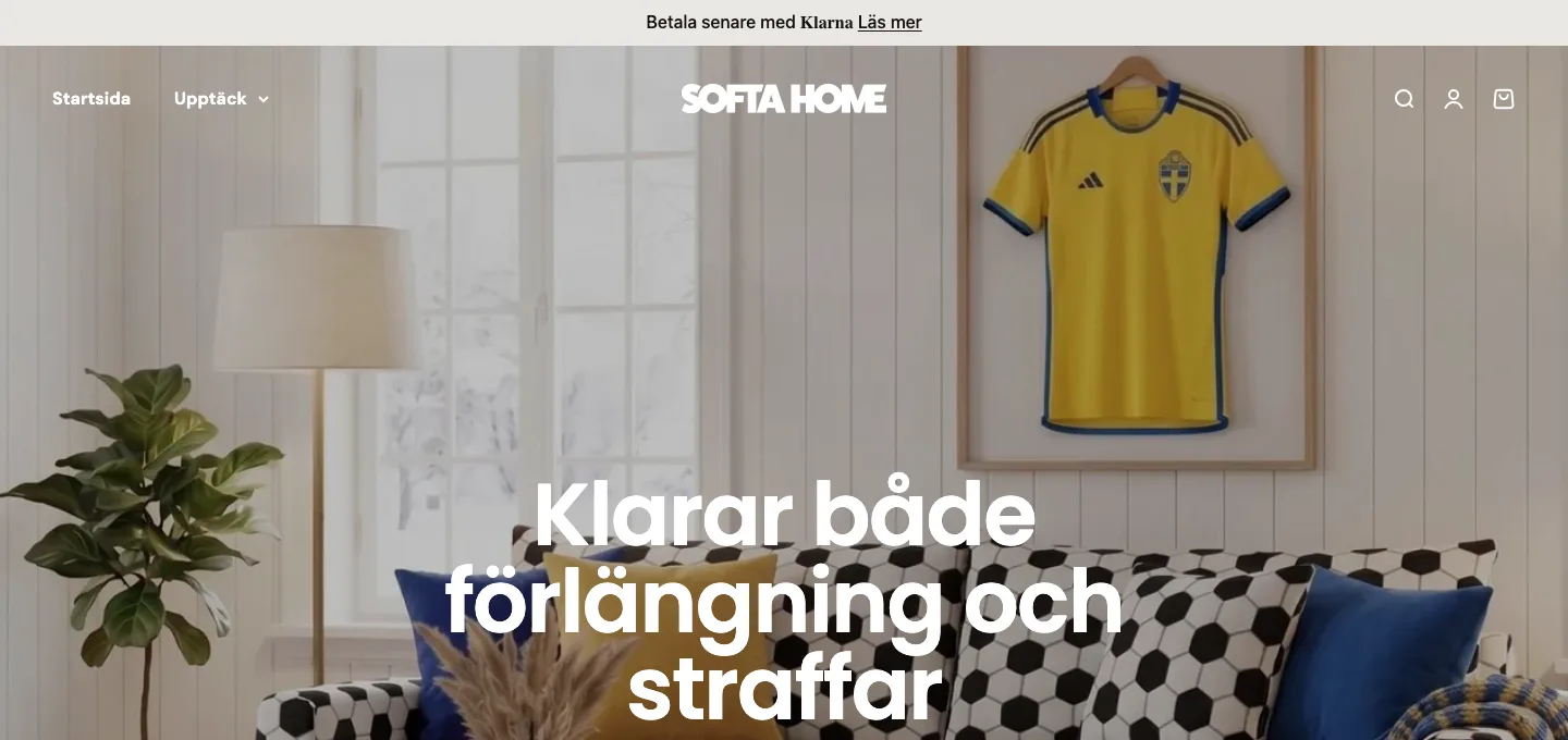 Startsidan för Softa Homes möbelbutik i Shopify med hero-bild på en soffa och rubriken Klarar både förlängning och straffar.